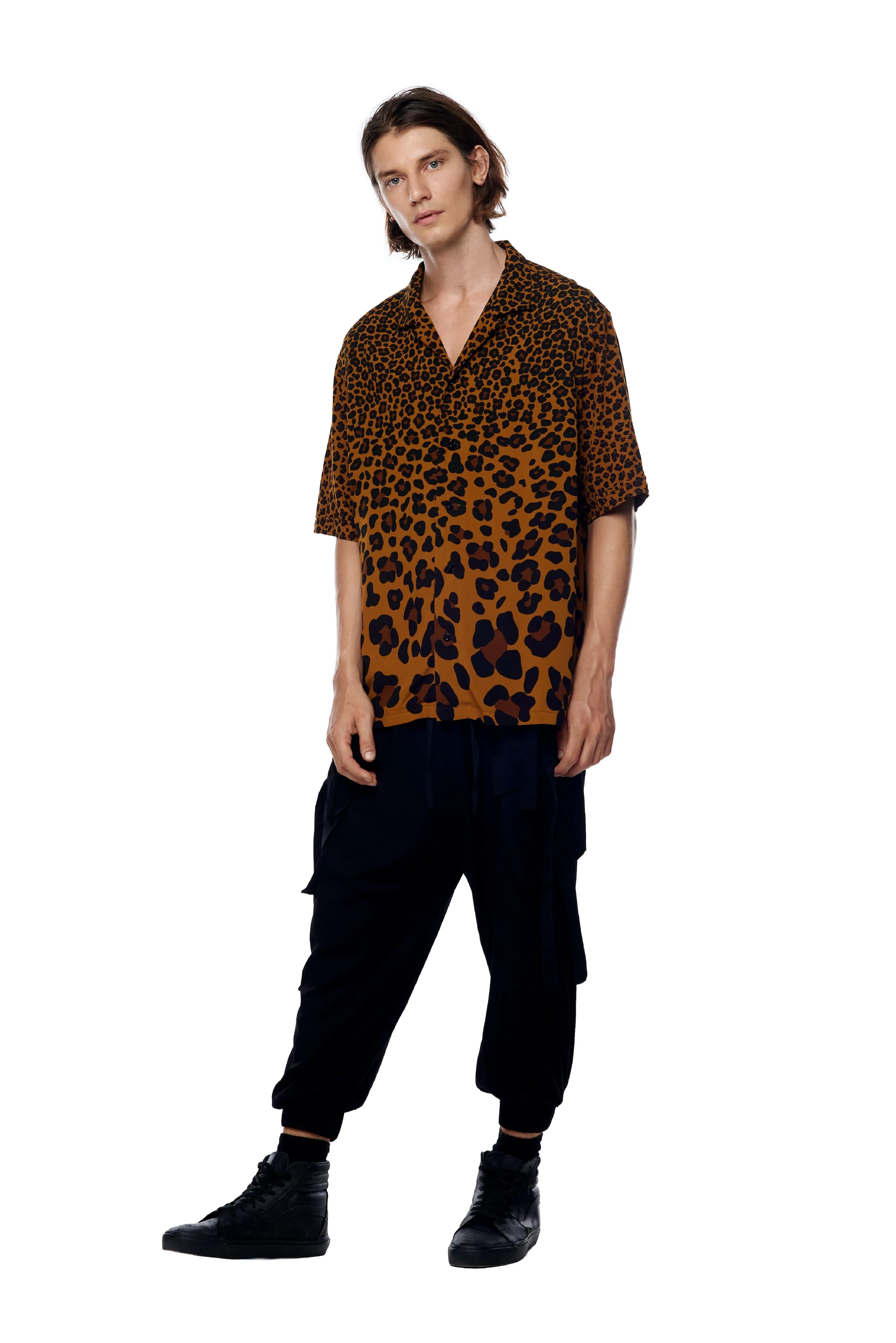 LEOPARD PRINT SHORT SLEEVE SHIRT