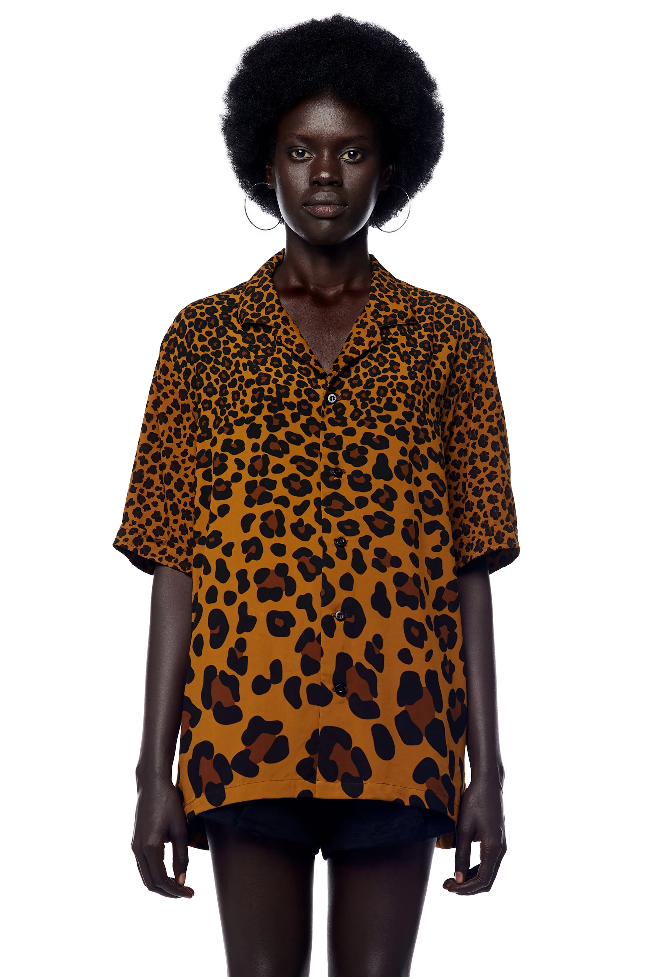 LEOPARD PRINT SHORT SLEEVE SHIRT